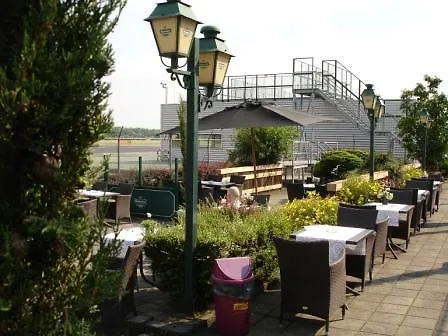 Hotel Tulip Aachen Airport 3*